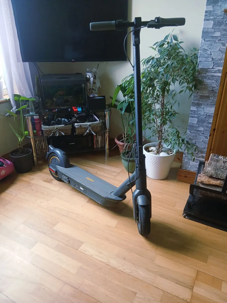 Electric scooter - Image 3