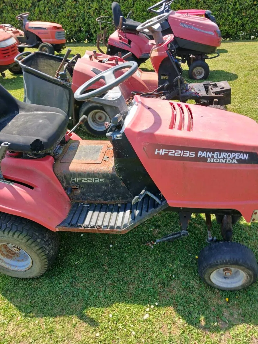 Mowers breaking for parts - Image 4