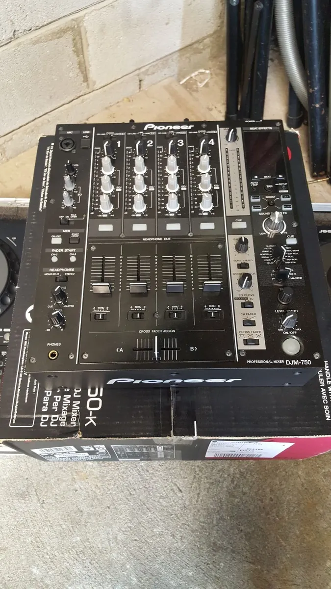 DJ Musical Equipment - Image 2