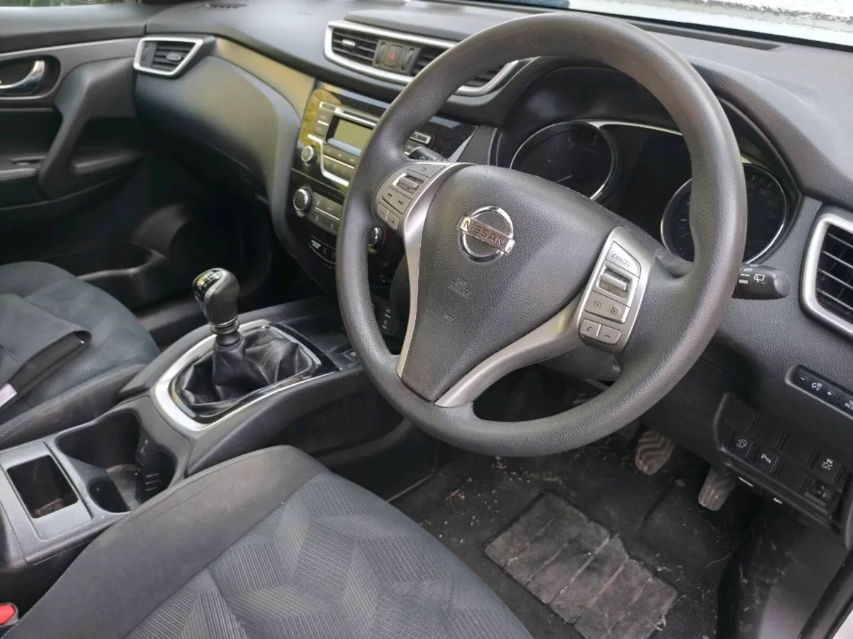2017 Nissan Xtrail - Image 3