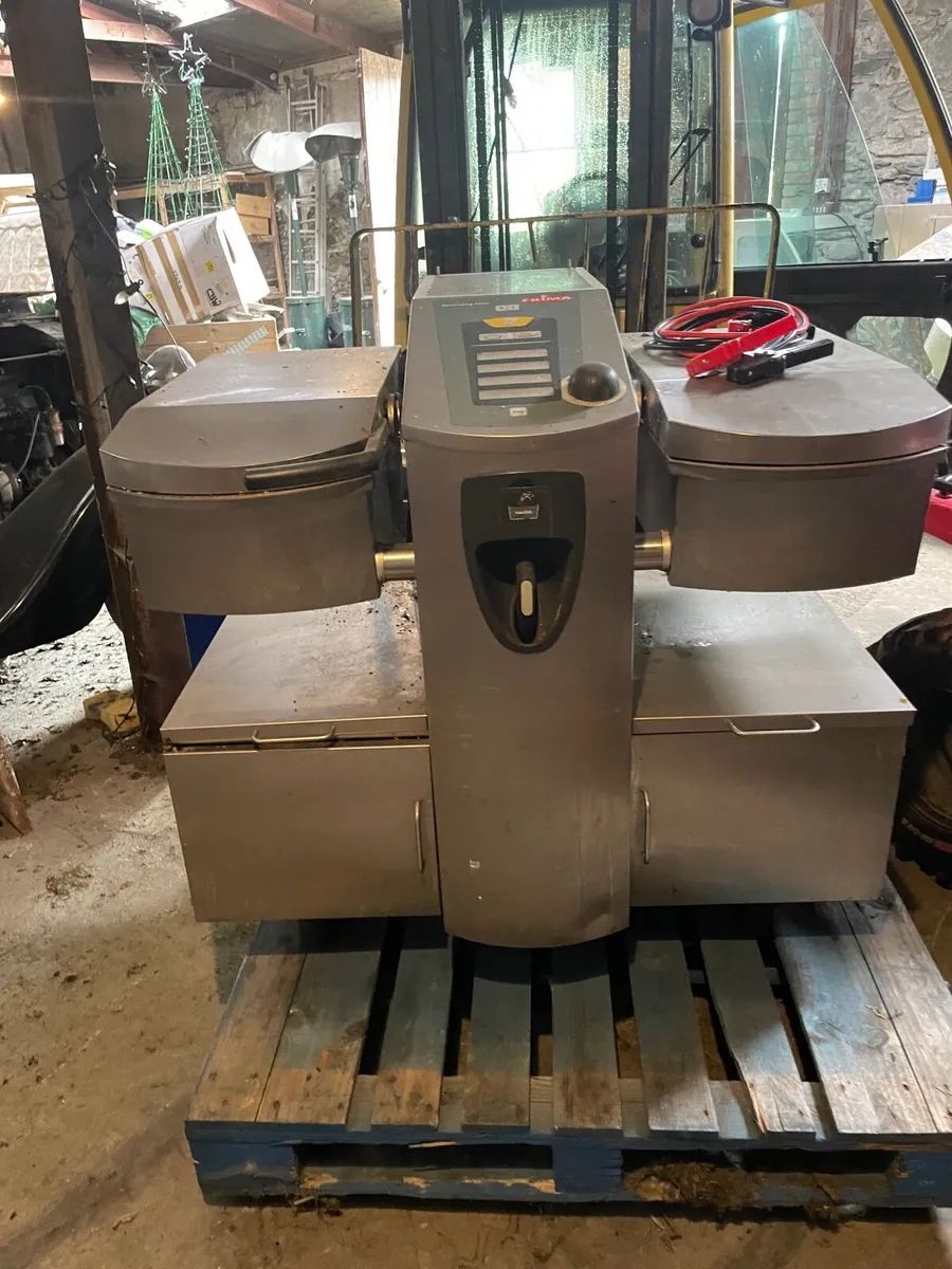 Oven - Image 1