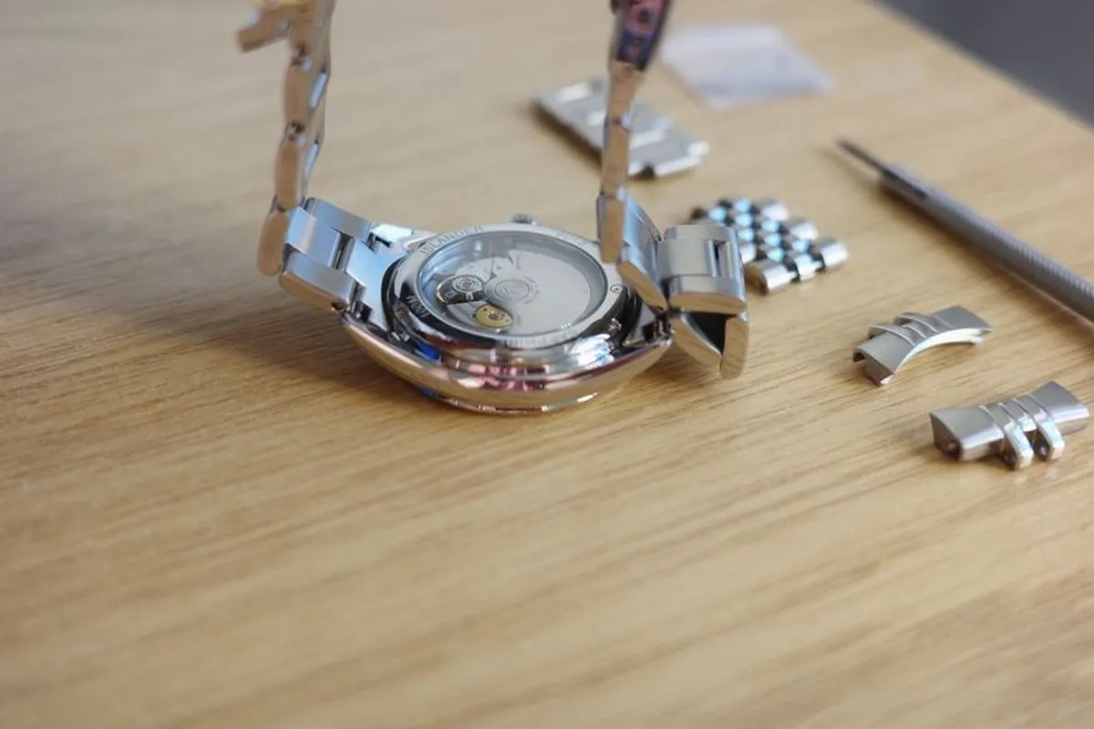 Islander ISL-36 Hi-Beat Automatic + Upgraded Solid-Link Bracelet - Image 3