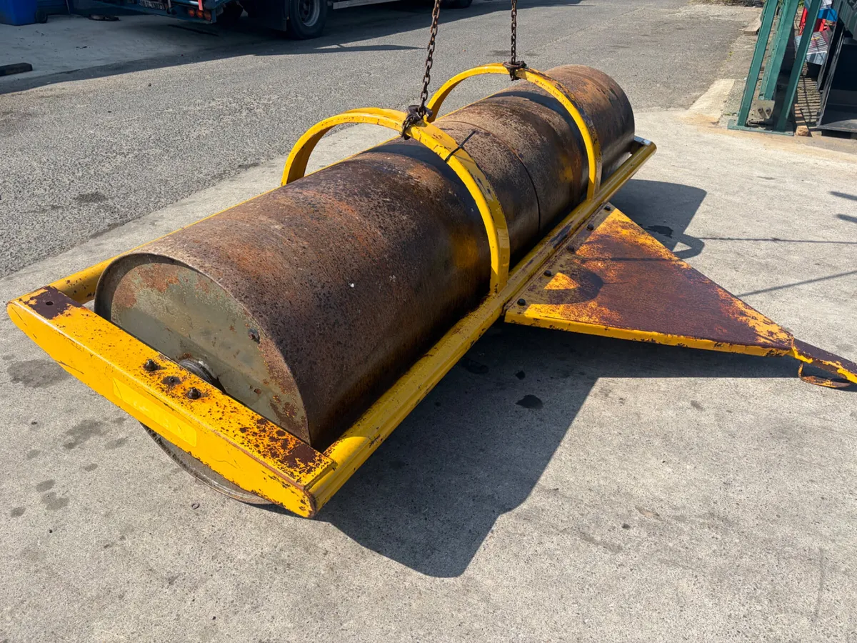 Grays 10Ft Roller - Image 1
