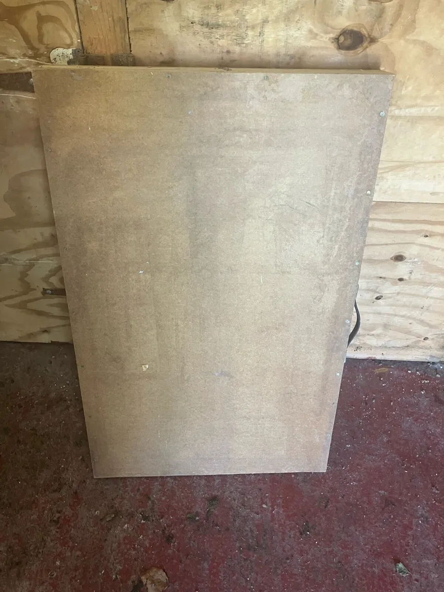 Decorating / wallpapering table - Image 1