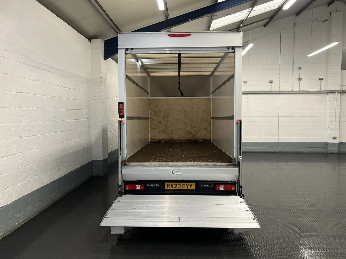 2023 Iveco Daily Luton Box Van - Image 2