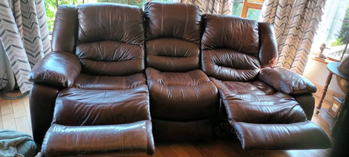 Leather sofa - Image 2