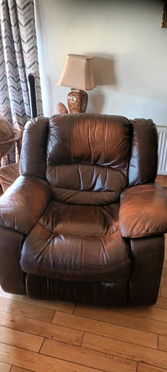 Leather sofa - Image 4