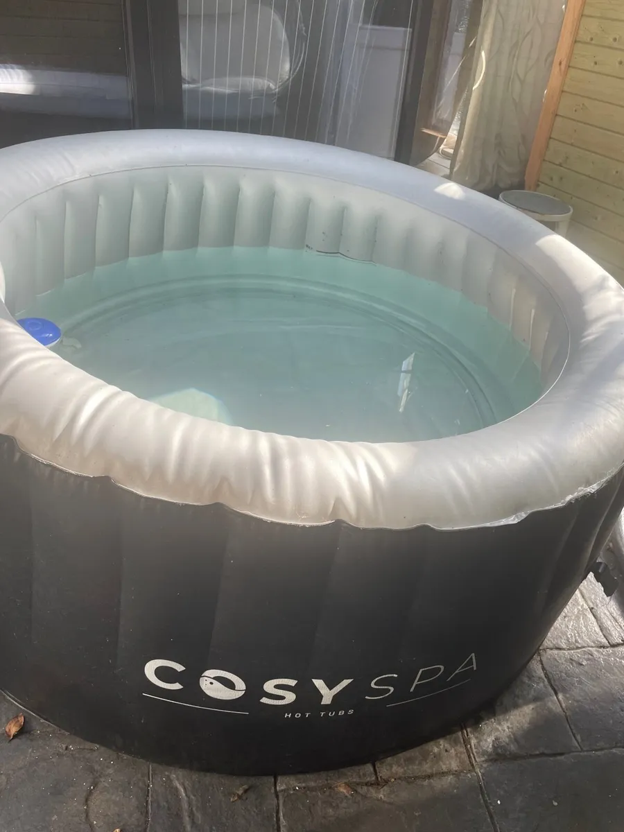 Hot tub - Image 3