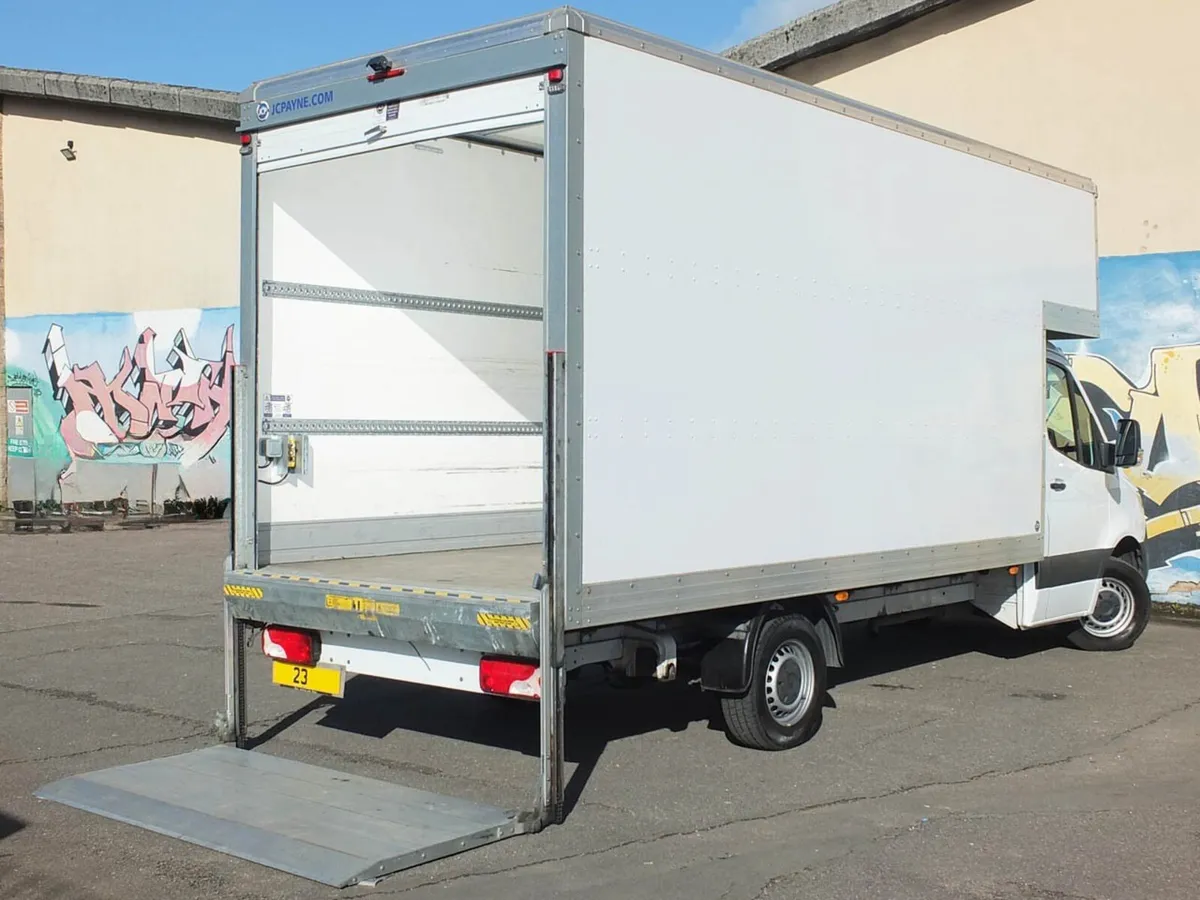 2023 Mercedes-Benz Sprinter Luton Box Van - Image 2