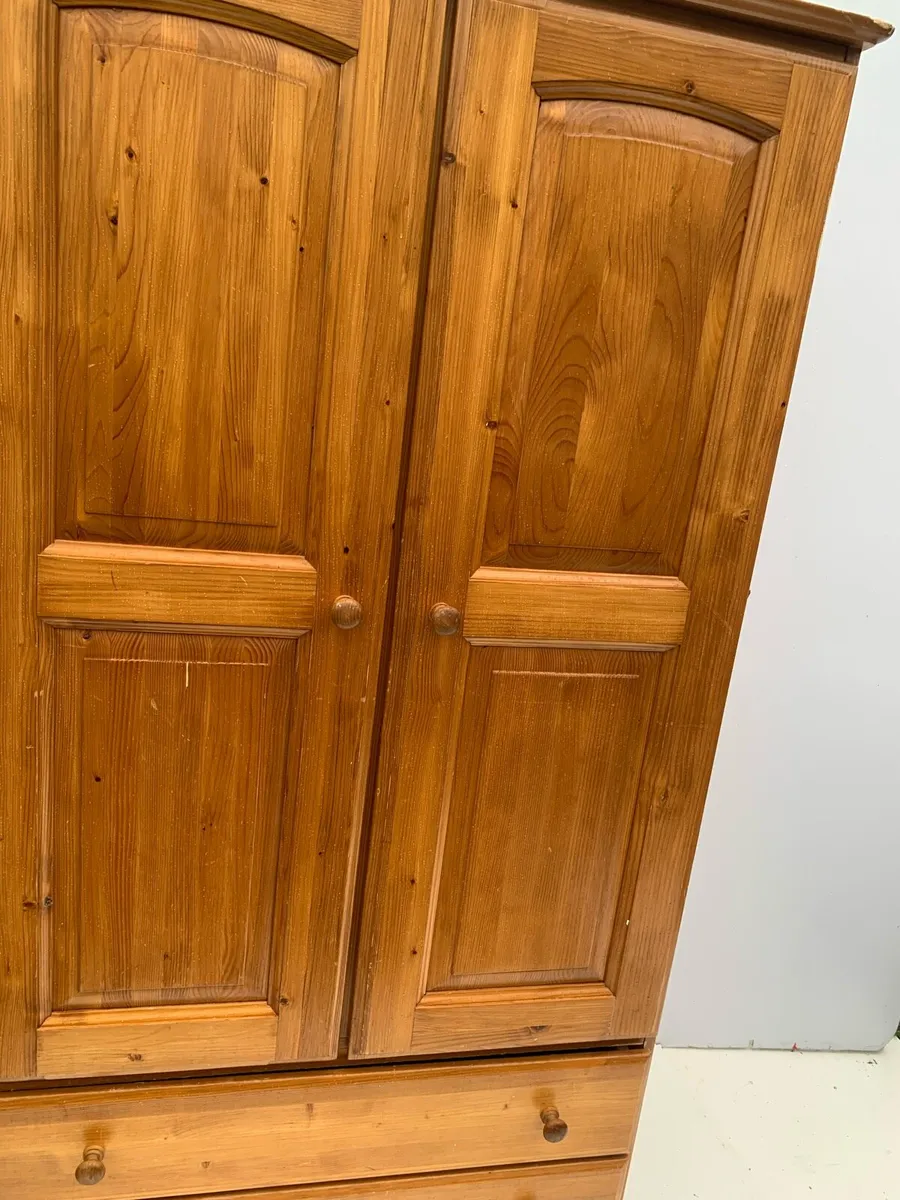 Wardrobe - Image 4