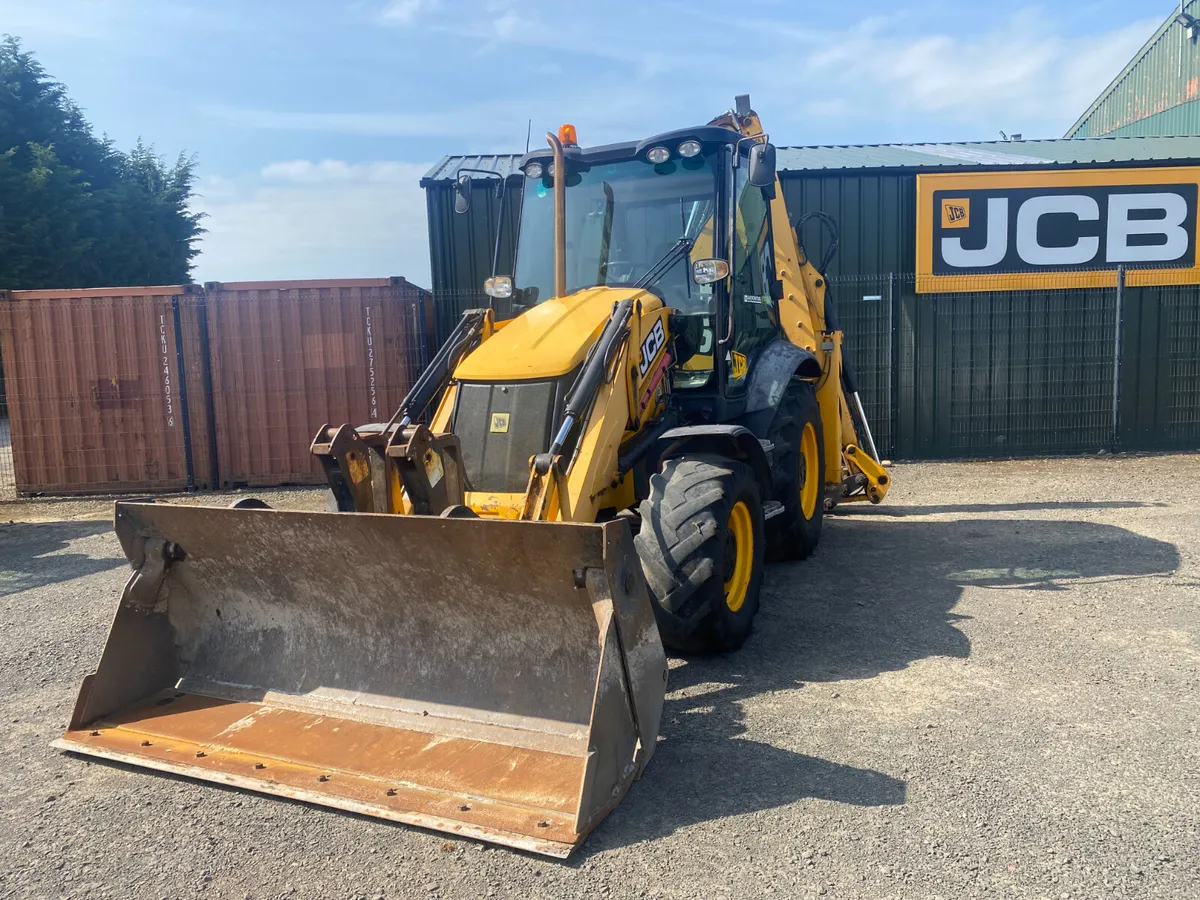 JCB 3CX BACKHOE LOADER YEAR 2012 - Image 2