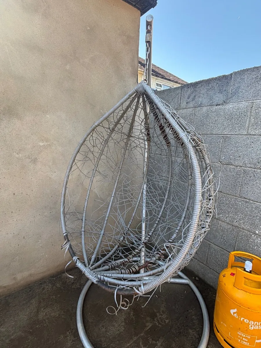 Egg chair - Image 1