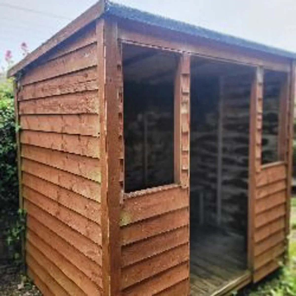 Garden sheds x 2