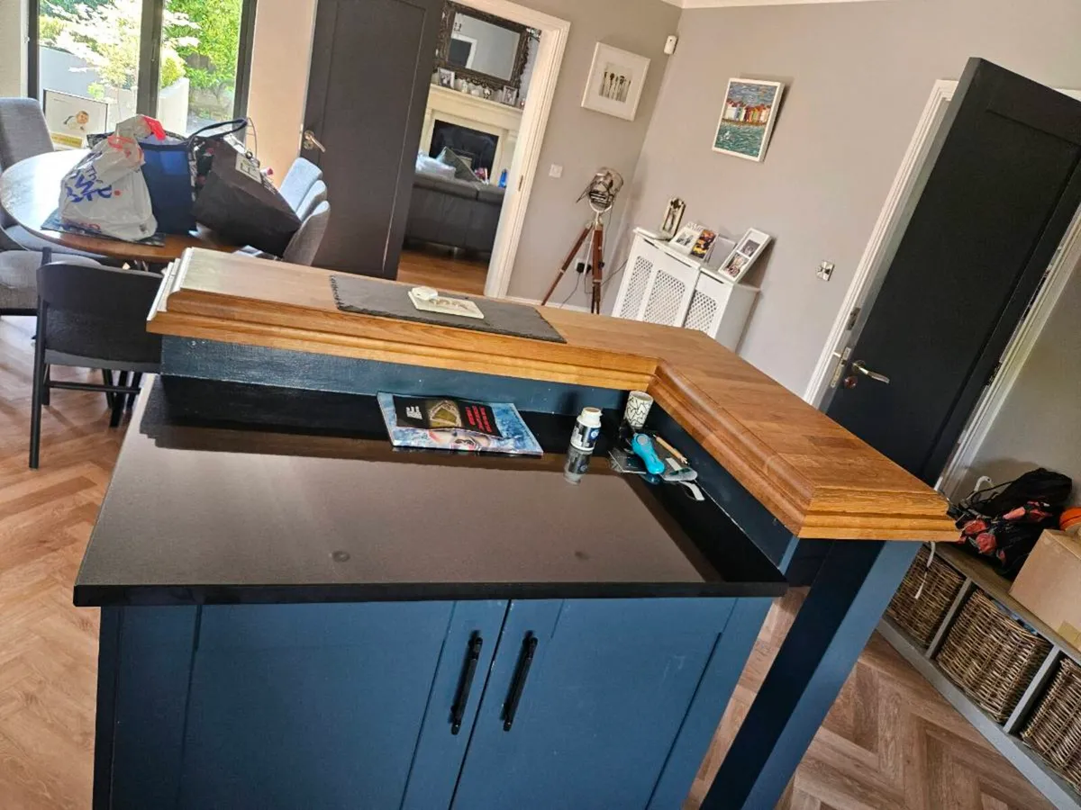 Solid wood painted kitchen - Image 3