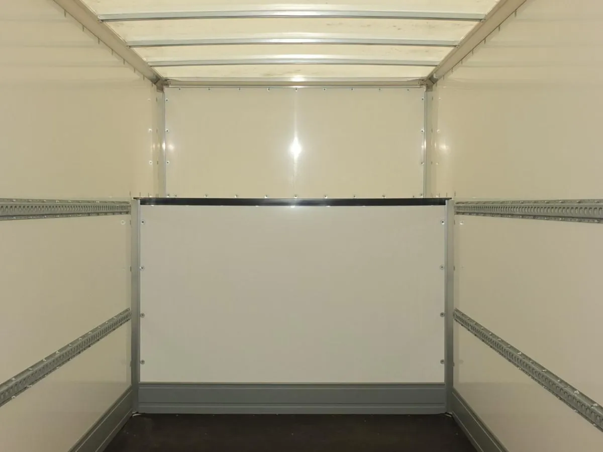 2023 Mercedes-Benz Sprinter Luton Box Van - Image 4