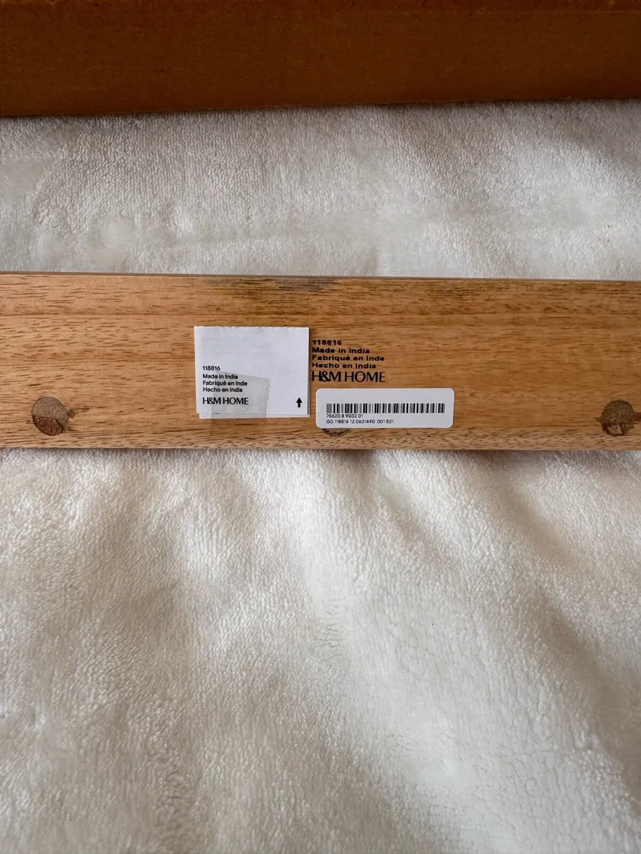 Wooden hanger h&m - Image 3