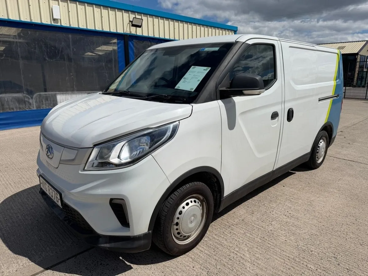 MAXUS E DELIVER 3 L1 H1 35KWH AUTO ELECTRIC VAN - Image 3