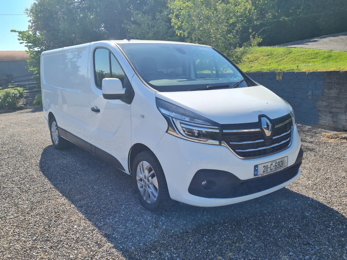 Renault Trafic 2021 - Image 2