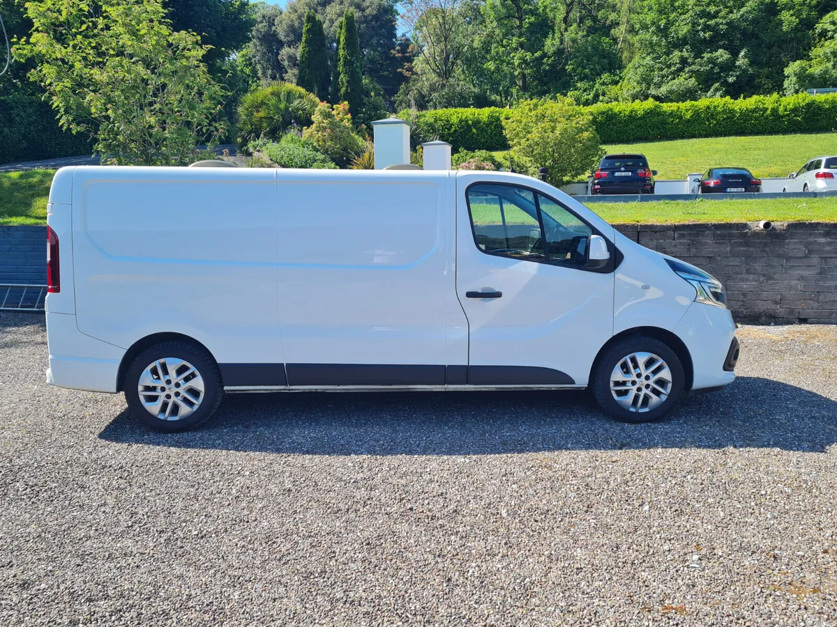 Renault Trafic 2021 - Image 1