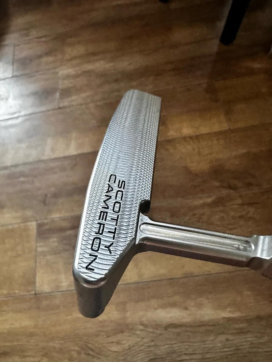 Scotty Cameron Super Select Newport 2 35” putter - Image 2