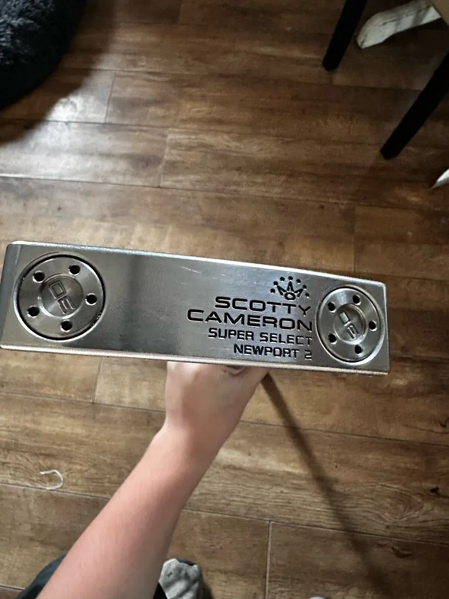 Scotty Cameron Super Select Newport 2 35” putter - Image 1