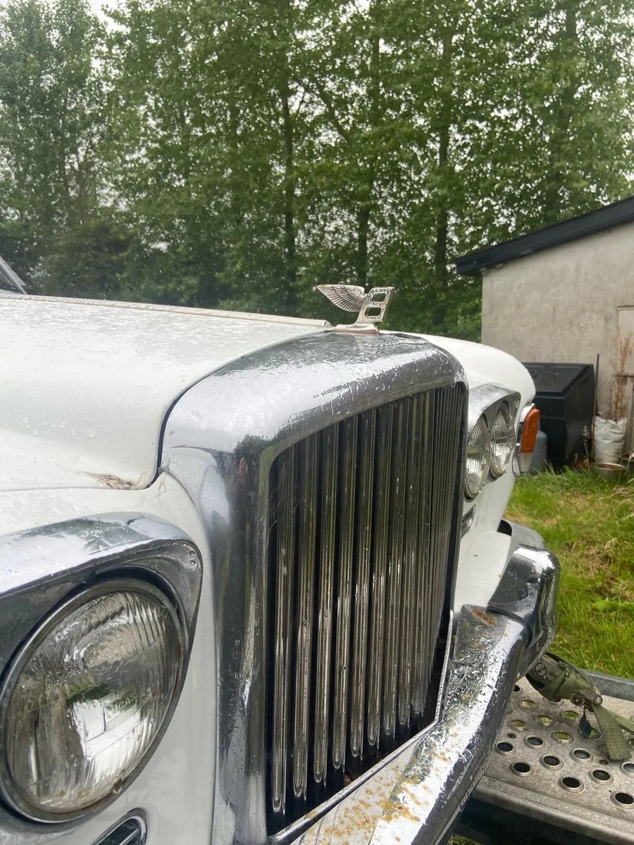 Bentley T1  vintage car - Image 2