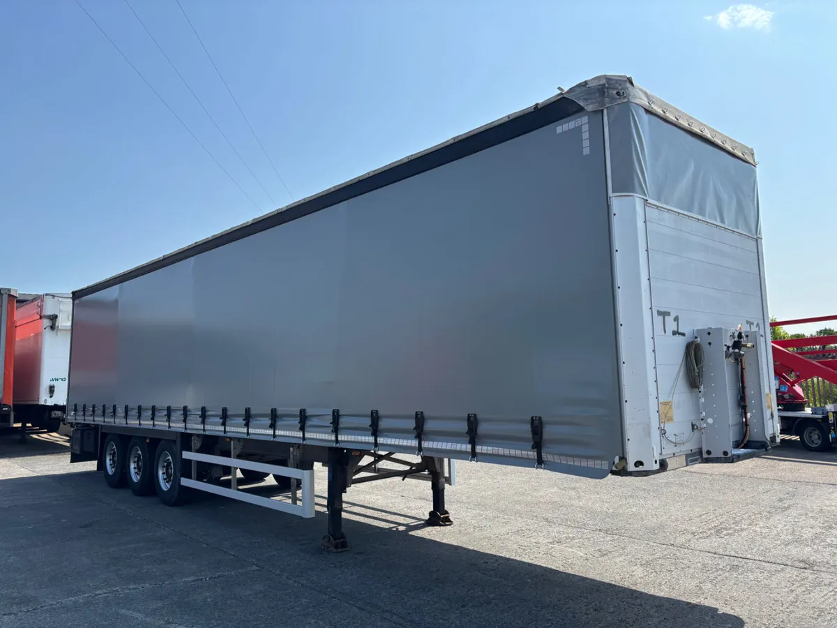 Schmitz Curtainsider Euroliner sliding Roof - Image 4