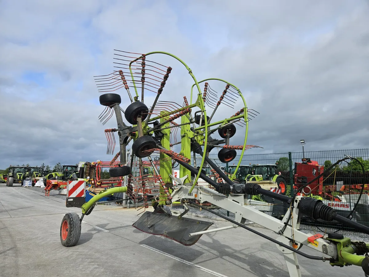 CLAAS LINER 2600 RAKE - Image 1