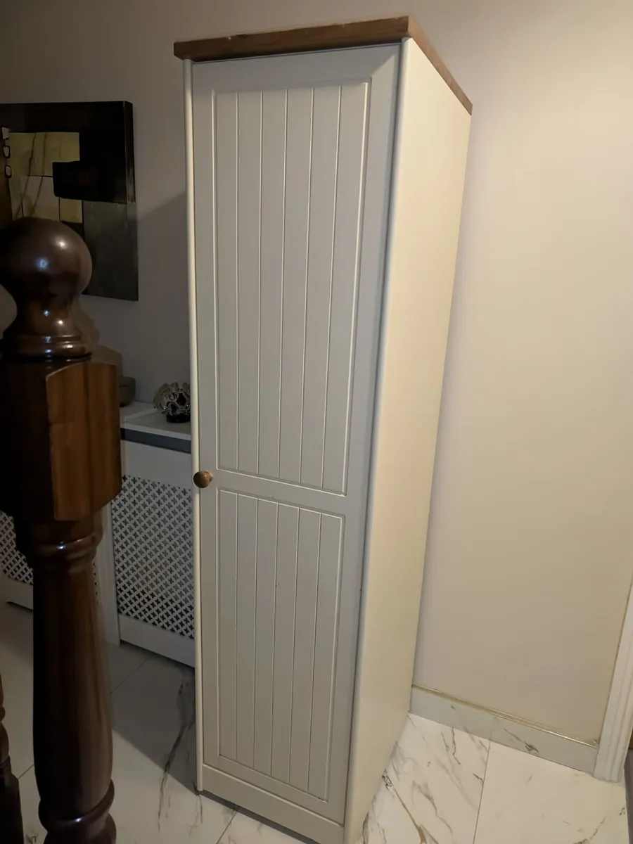 Wardrobe - Image 2