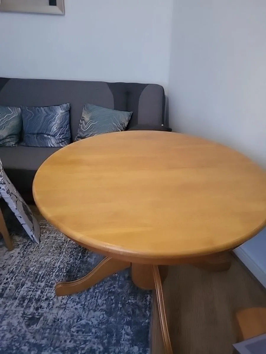 dinning table - Image 1