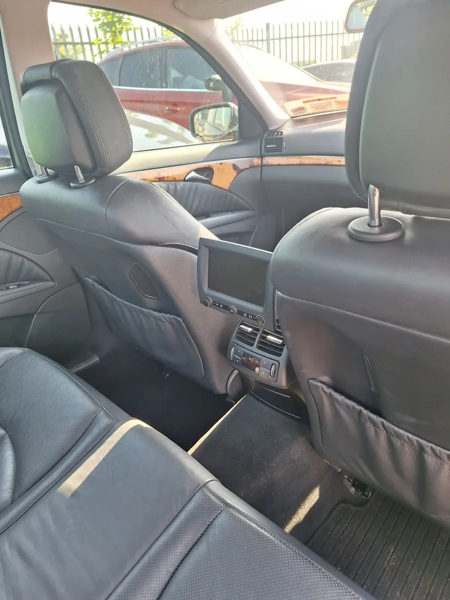 Mercedes E220 automatic - Image 3