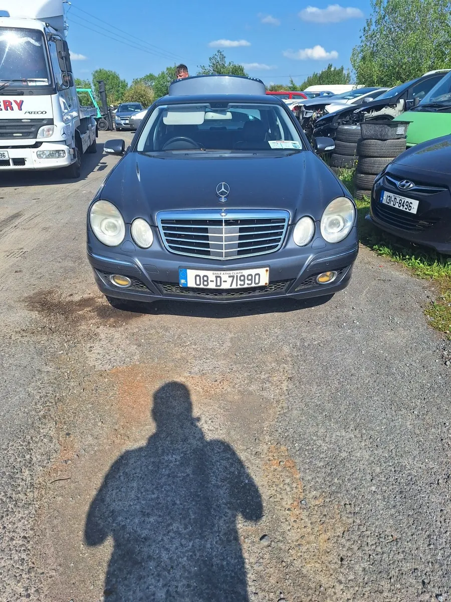 Mercedes E220 automatic - Image 1