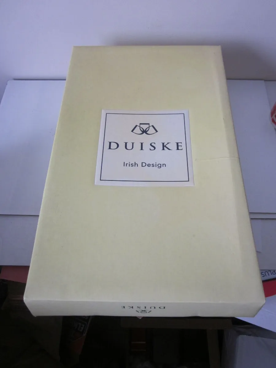 New Duiske Tri-Pillar Candleholder Set - Image 1