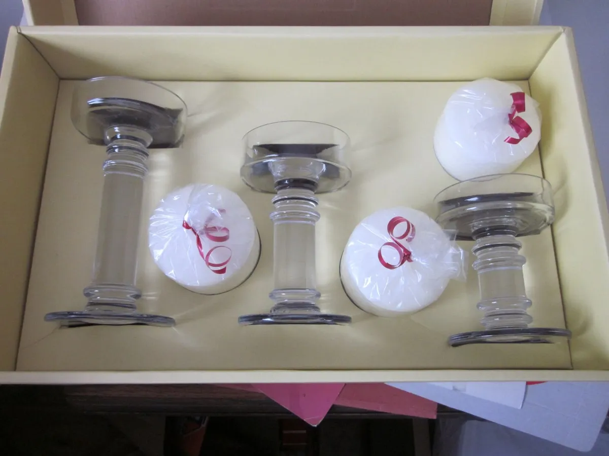 New Duiske Tri-Pillar Candleholder Set - Image 2
