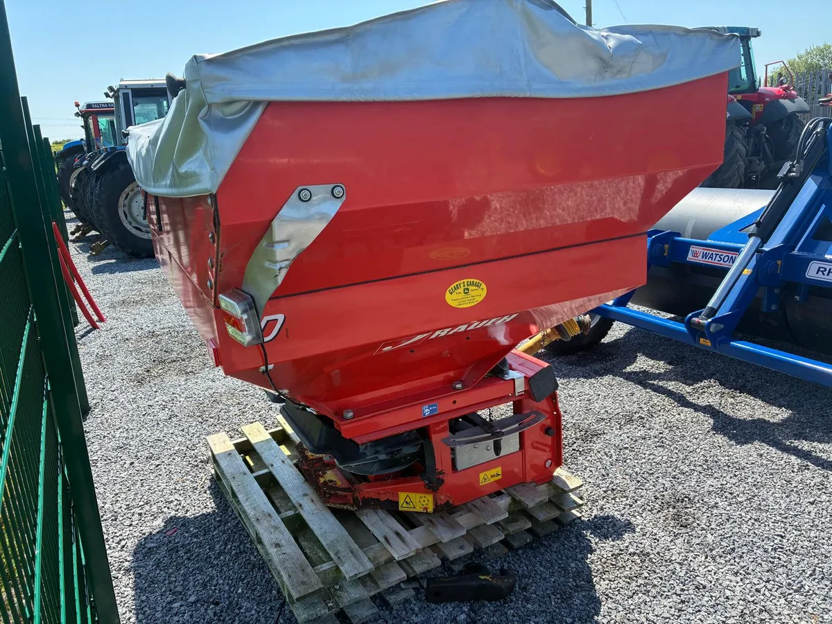 2019 Rauch Spreader - Image 2