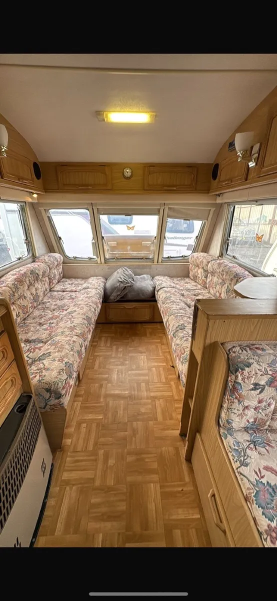 Caravan - Image 2