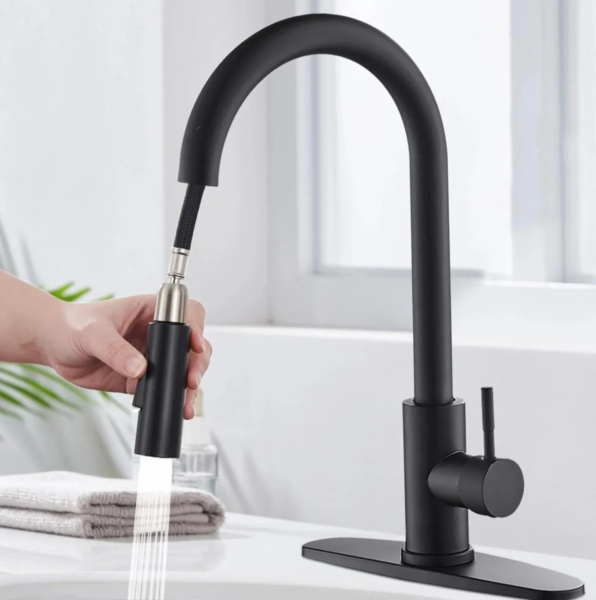 Black stainless steel kitchen tap NEW - Image 1