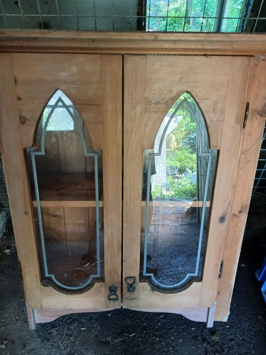 Kitchen cabinets - Image 1