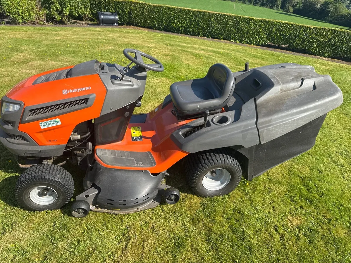 Ride on mower - Image 2