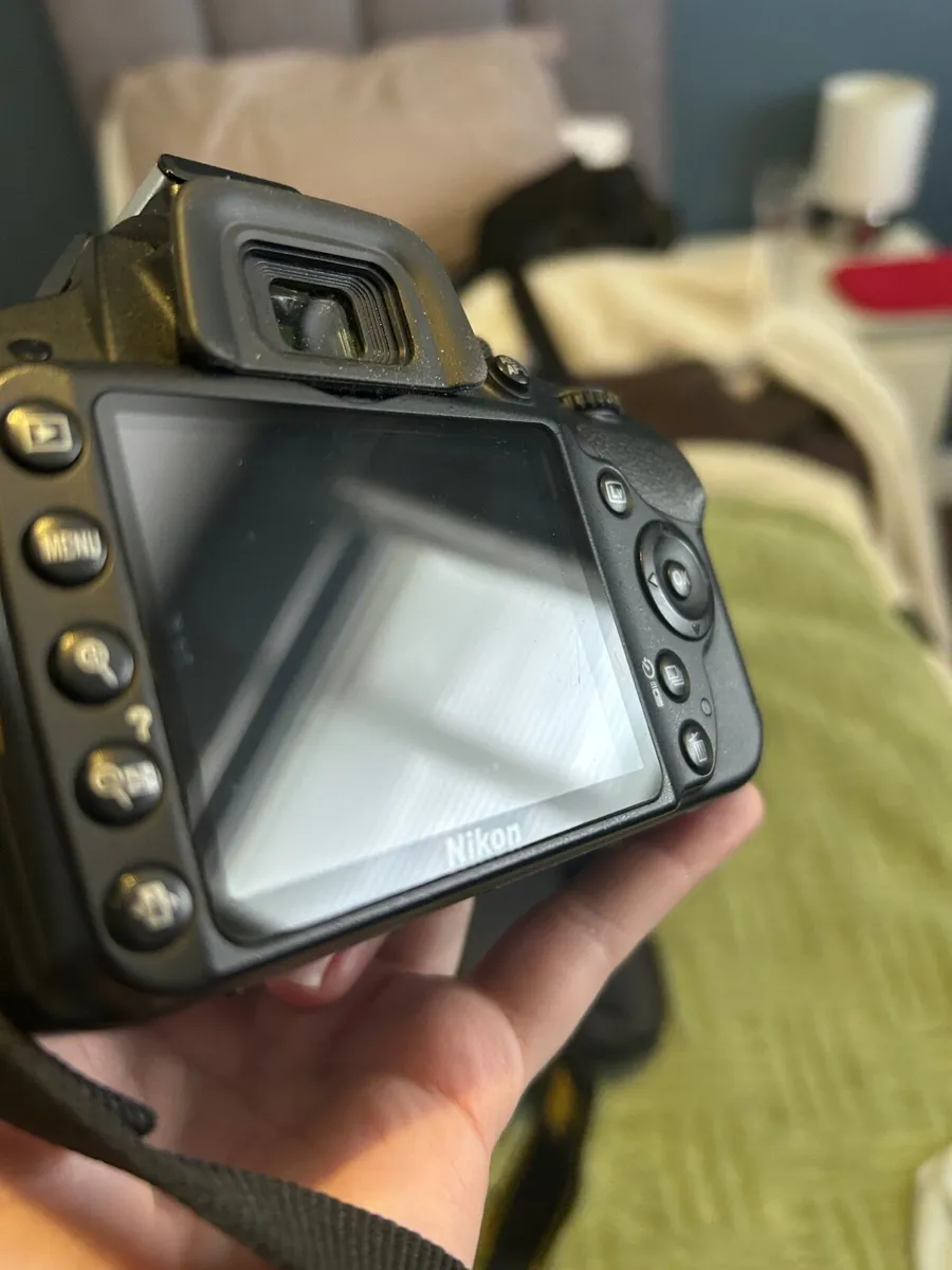 Nikon D3200 with lenses - Image 3