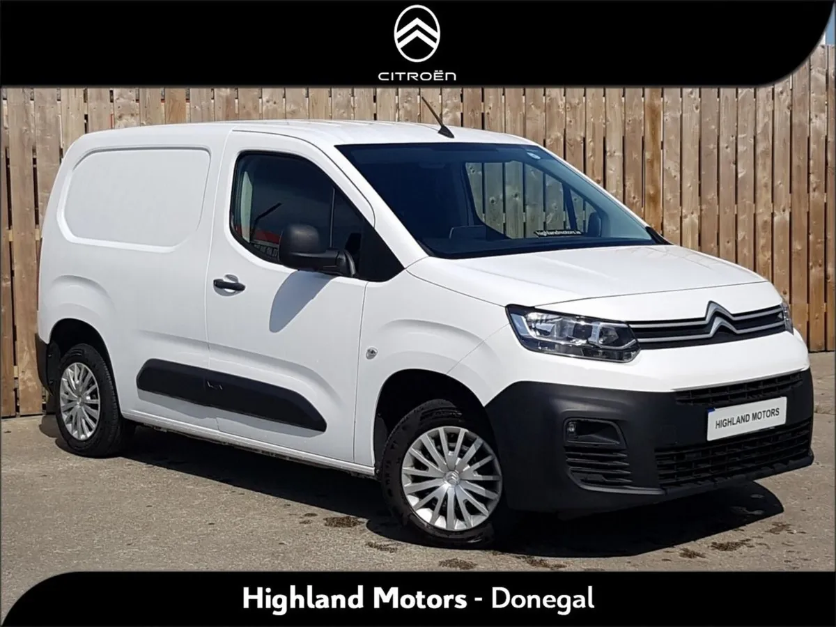 Citroen Berlingo TOUCH BlueHDi - Image 1