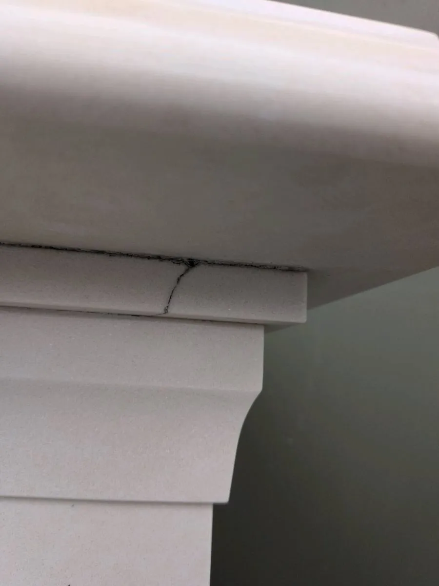 Cream granite fireplace surround - Image 2