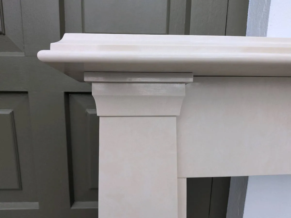 Cream granite fireplace surround - Image 4