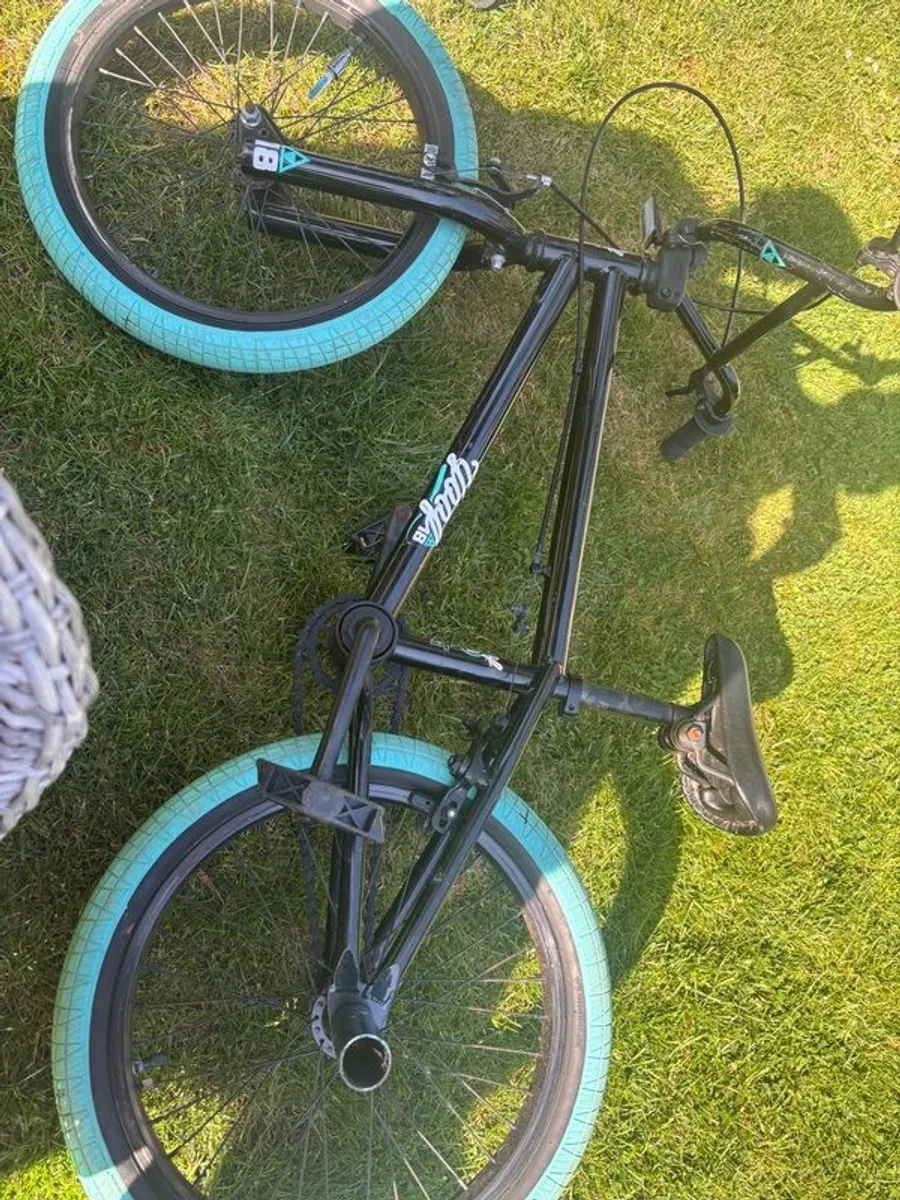 BMX Yoof 18 bike - Image 3