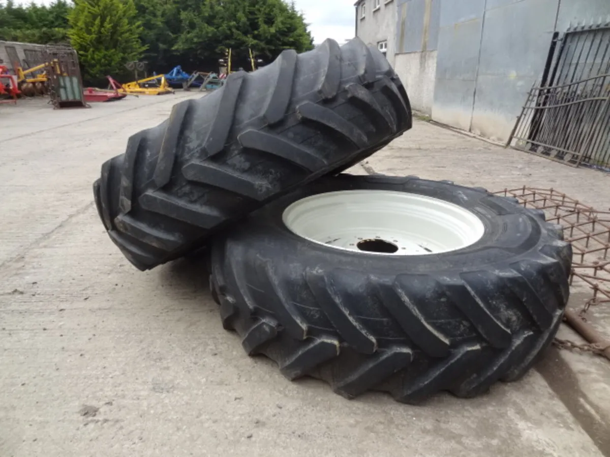 8 Stud 520/85R38 - Image 2