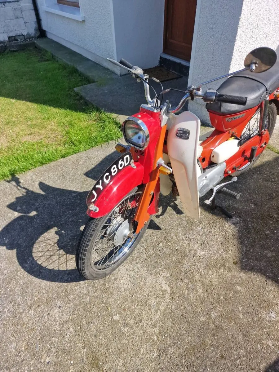 Vintage motobike - Image 1