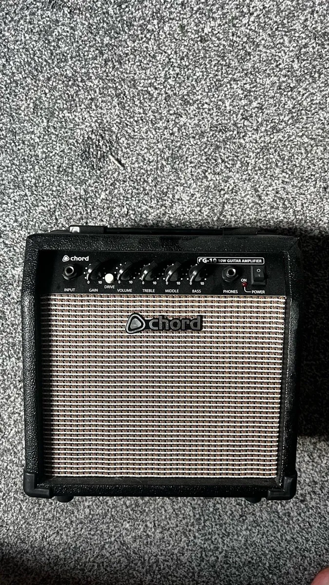 10W Guitar Amplifier - Image 1
