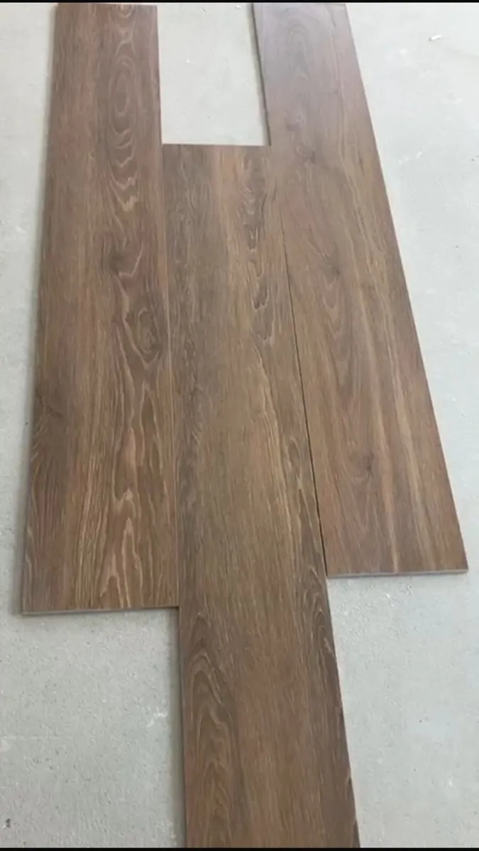 Wood effect tiles - Image 1