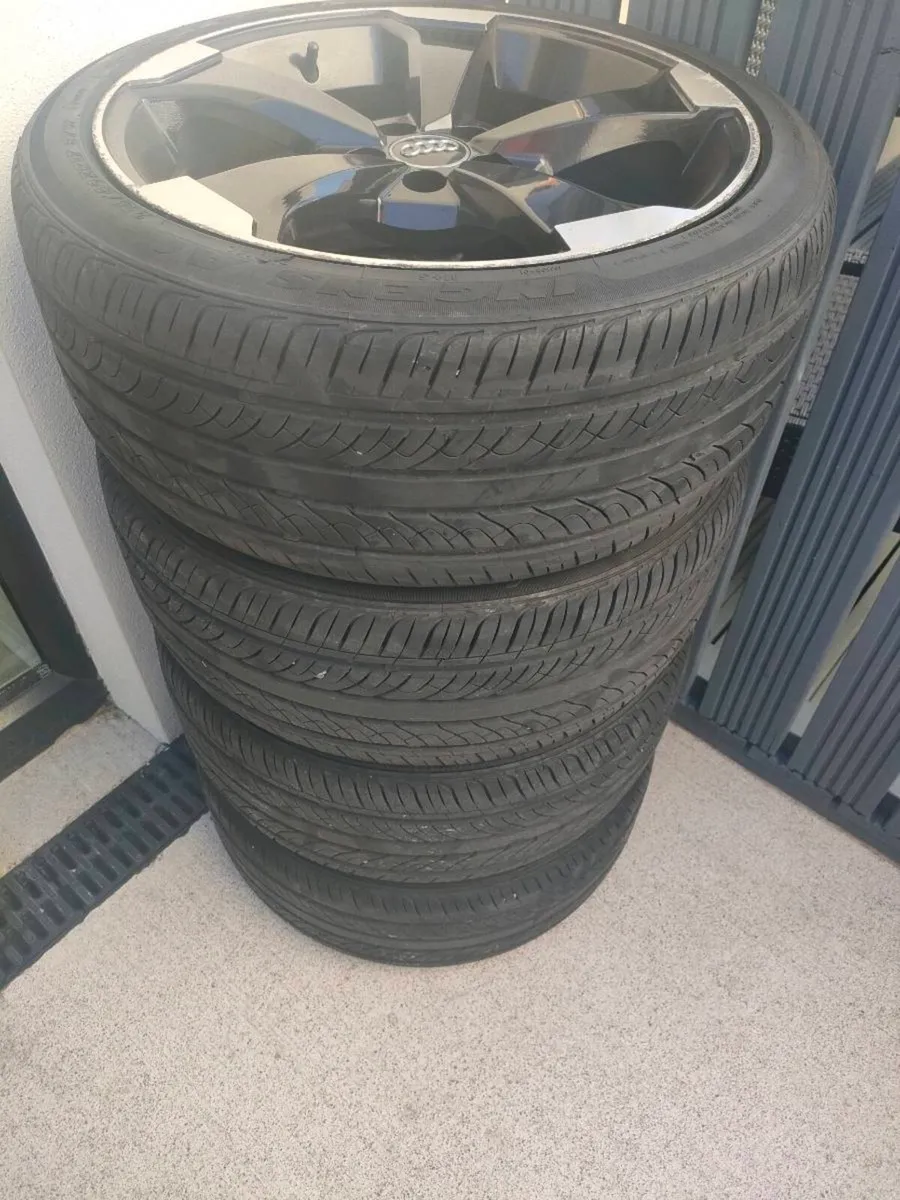 17 inch Alloys - Image 2