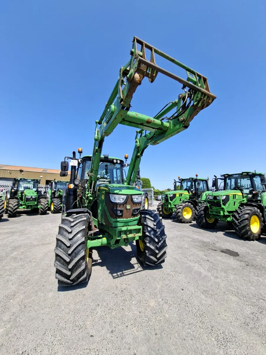 2020 John Deere 6110M - Image 3
